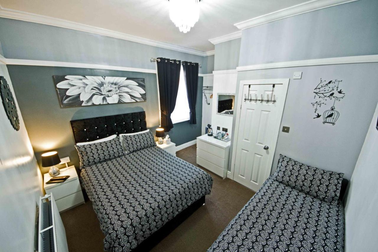 Rossall House , For Families & Couples Blackpool Kültér fotó